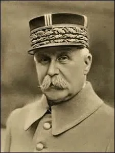 Le maréchal Pétain avait pour prénom Camille.