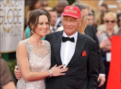 Comment s'appelle sa femme en 2014 ?