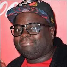 Dans quelle chanson de 2014 apparaît-il avec Issa Doumbia ?