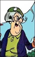 Comment s'appelle le patron du papa de Boule ?