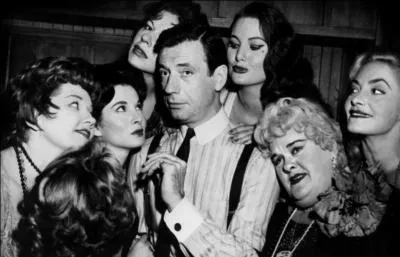 Qui a eu sept femmes ?