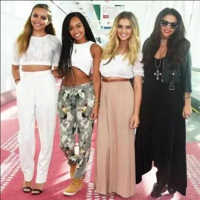 Laquelle de ces chansons ne figure pas dans l'album "DNA" ?