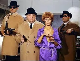 Ce long-métrage français, sorti en 1968, a été réalisé par Michel Audiard. On retrouve à l'affiche des comédiens tels que Bernard Blier, André Pousse et Marlène Jobert. Il s'intitule :