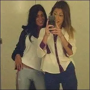 Tini considère sa mère comme :