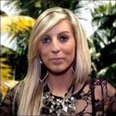 Comment s'appelle cette fille, une ennemie de Brenda ?