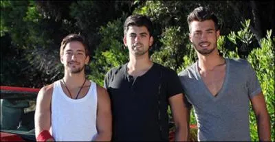 Sans oublier cette Team ?