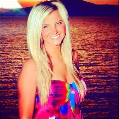 Maintenant, on va nommer tous les candidats (pour un peu plus de culture). Comment s'appelle cette candidate ?