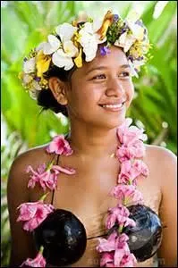 Sur quelle île peut-on rencontrer cette jeune femme ?