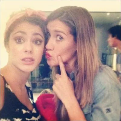 Qui est la tante de Violetta ?