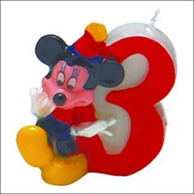 Combien de visites médicales sont obligatoires durant le séjour ?