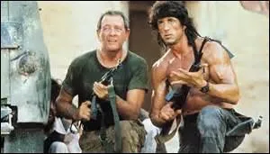 Parmi ces trois propositions, quel acteur tient le rôle principal dans "Rambo" ?