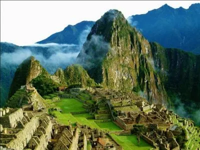 Cuzco fut la capitales des :