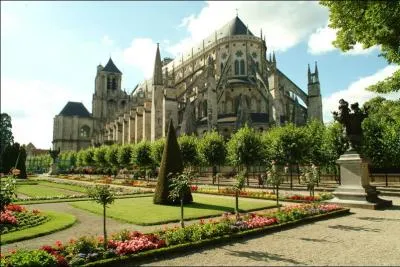 Comment s'appellent les habitants de Bourges ?