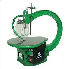 Quelle scie s'utilise pour couper des courbes ?