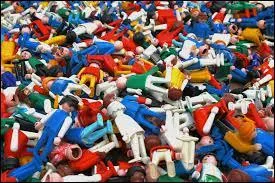 Quelles étaient les premières figurines présentées ?