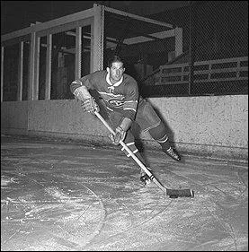 Émile "Butch" Bouchard, véritable géant des années 40 avec 1, 88 m pour 93 kilos, est toutefois considéré comme un joueur propre qui ne participe pas au combat. En plus d'être un joueur propre, il est un excellent défenseur. Sous quel numéro se souviendra-t-on de ce grand défenseur ?