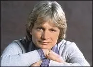 Cloclo45 : laquelle de ces trois chansons n'est pas dans le répertoire de Claude François ?