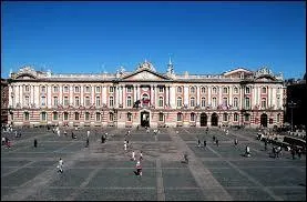 Toulouse est la capitale du/de la :