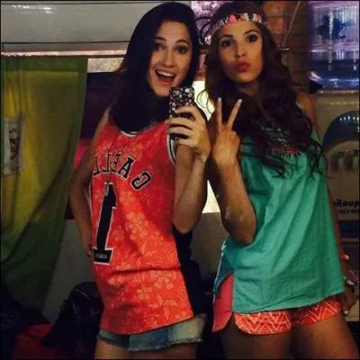 Qui sont ces deux meilleures copines ?