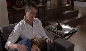 Que signifie le mot « désaffection » selon l'emploi littéraire ?