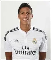 De quelle nationalité est Raphaël Varane ?