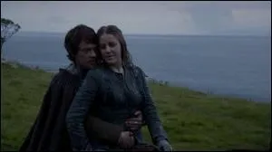 Qui est le frère aîné d'Asha Greyjoy ?
