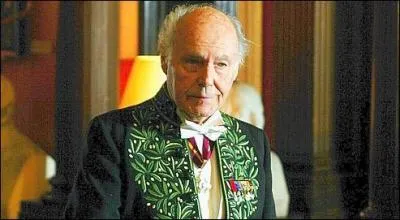 Comment est l'habit de l'académicien ?