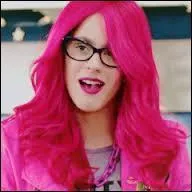 Si Violetta est Roxy, pourquoi se déguise-t-elle ?