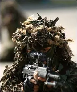 Quel est le pays de cette unité d'élite la plus prestigieuse, créée en 1957, placée sous le commandement des renseignements militaires et dont la plus célèbre des opérations est Entébé en 1976 ?