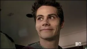 Qui a eu l'idée, dans la saison 3, de rentrer dans la tête de Stiles pour le libérer du Nogitsune ?