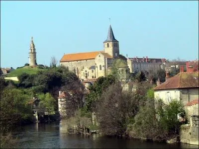 Quelle ville de la Vienne donna son nom à un minéral ?