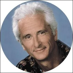 Chanteur et acteur français. "Bleu, blanc, blond" !