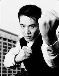 Jet Li est le redoutable combattant, héros du film "Fist of Legend ", sorti en 1994. De quel célèbre long-métrage avec Bruce Lee ce film est-il le remake ?