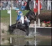 Qu'entend-on par obstacle contre-bas :