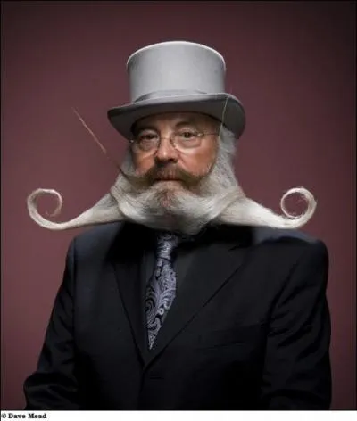 Quelle lettre faut-il doubler au mot « régional » pour se transformer en une personne bizarre ?