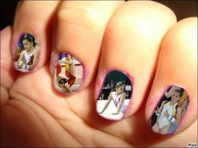 Ces ongles sont-ils truqués ?