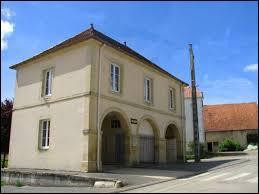 Le village Haut-Saônois d'Anchenoncourt-et-Chazel se situe en région ...