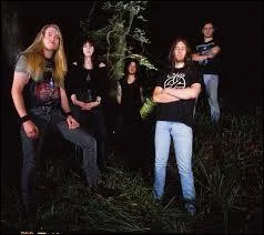 L'Angleterre a aussi apporté sa pierre à l'édifice death metal. Comment se nomme ce combo formé en 1986 à Coventry, auteur d'albums tels que "The IVth Crusade", "War Master " ou encore "Mercenary" ?