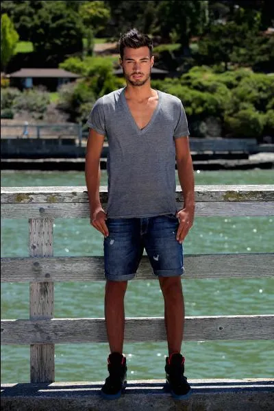 Avec qui Nicolas sortait-il ?