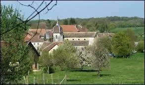 Le village Doubien de Glamondans se situe en région ...
