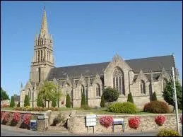 Je vais vous faire découvrir la commune de Quemper-Guézennec. Pour cela, nous devons nous rendre en région ...