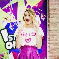 A-t-elle des tatouages ?