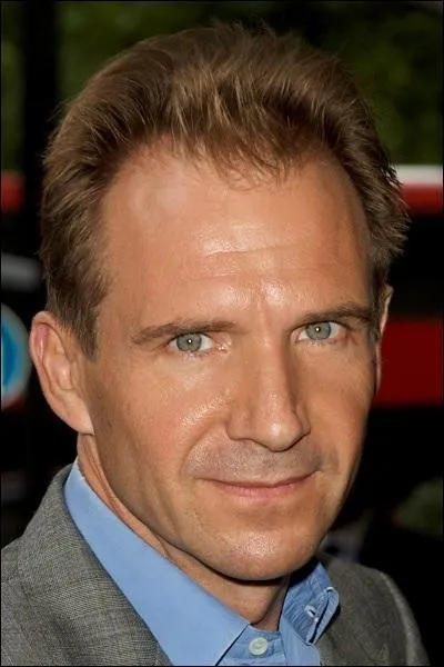 Salut beau mec ! Qui est-ce ?