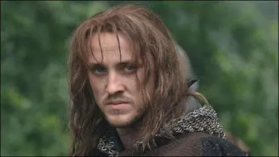 Une petite tête de con mais il est très mignon...