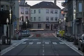 Nous sommes à Hagondange, ville du Nord-Est de la France située en région ...