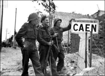 De quelle nationalité étaient les soldats qui ont débarqué sur la plage de Sword Beach ?
