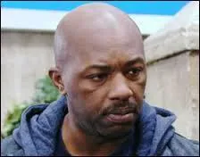 A qui Boris demande-t-il de l'argent ?