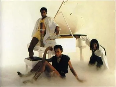 Quel est le nom de ce groupe ?