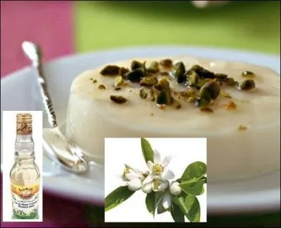 D'un exquis raffinement. Ce flan essentiellement à base de lait est parfumé avec de ------------. Un sirop à la rose l'accompagne.