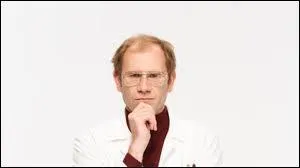 Comment s'appelle le professeur de maths et de physique ?